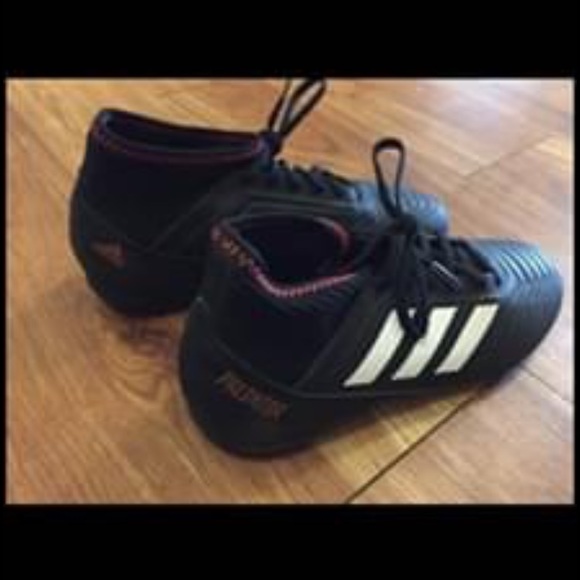 Adidas predator18.3 size 6 in excellent condition - Picture 5 of 5